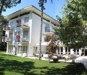 Eurovil Garni 3*